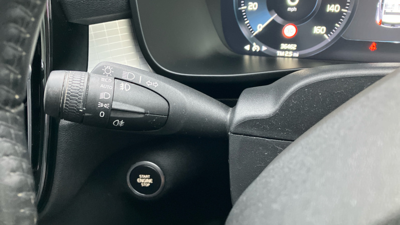 Volvo Xc40 1.5 T3 [163] Momentum 5dr Petrol Estate